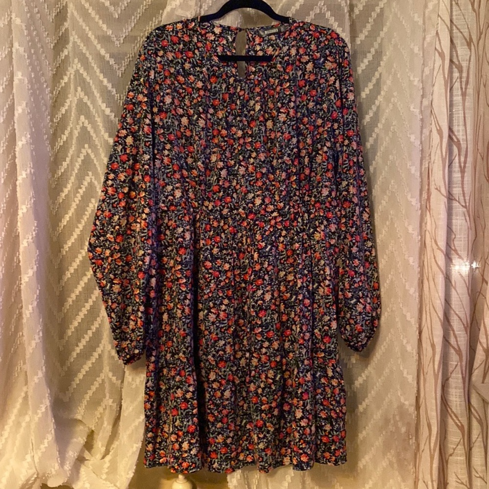 Long sleeve floral dress